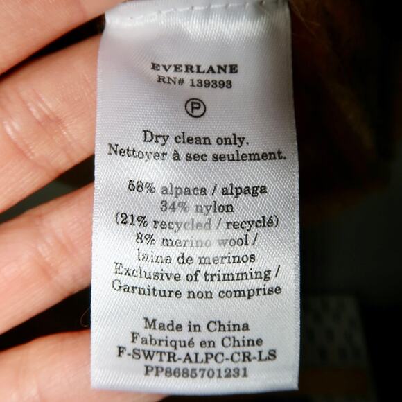 Everlane The Cocoon Crew in Alpaca Cardigans Medium Warm Tupe Tan - Picture 6 of 8